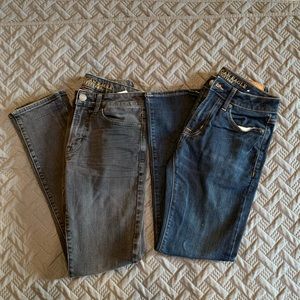 2 pairs of men’s American Eagle jeans